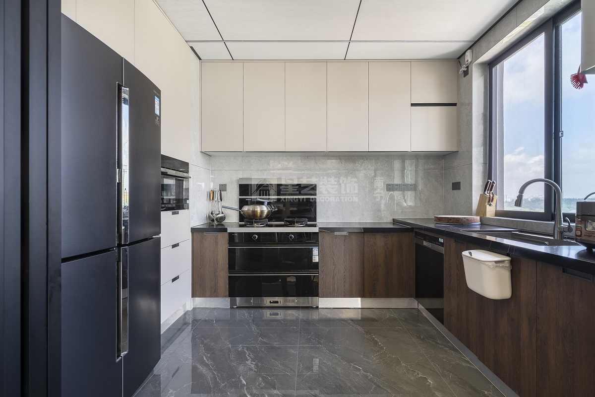 春江明月270平新中式厨房装修实景