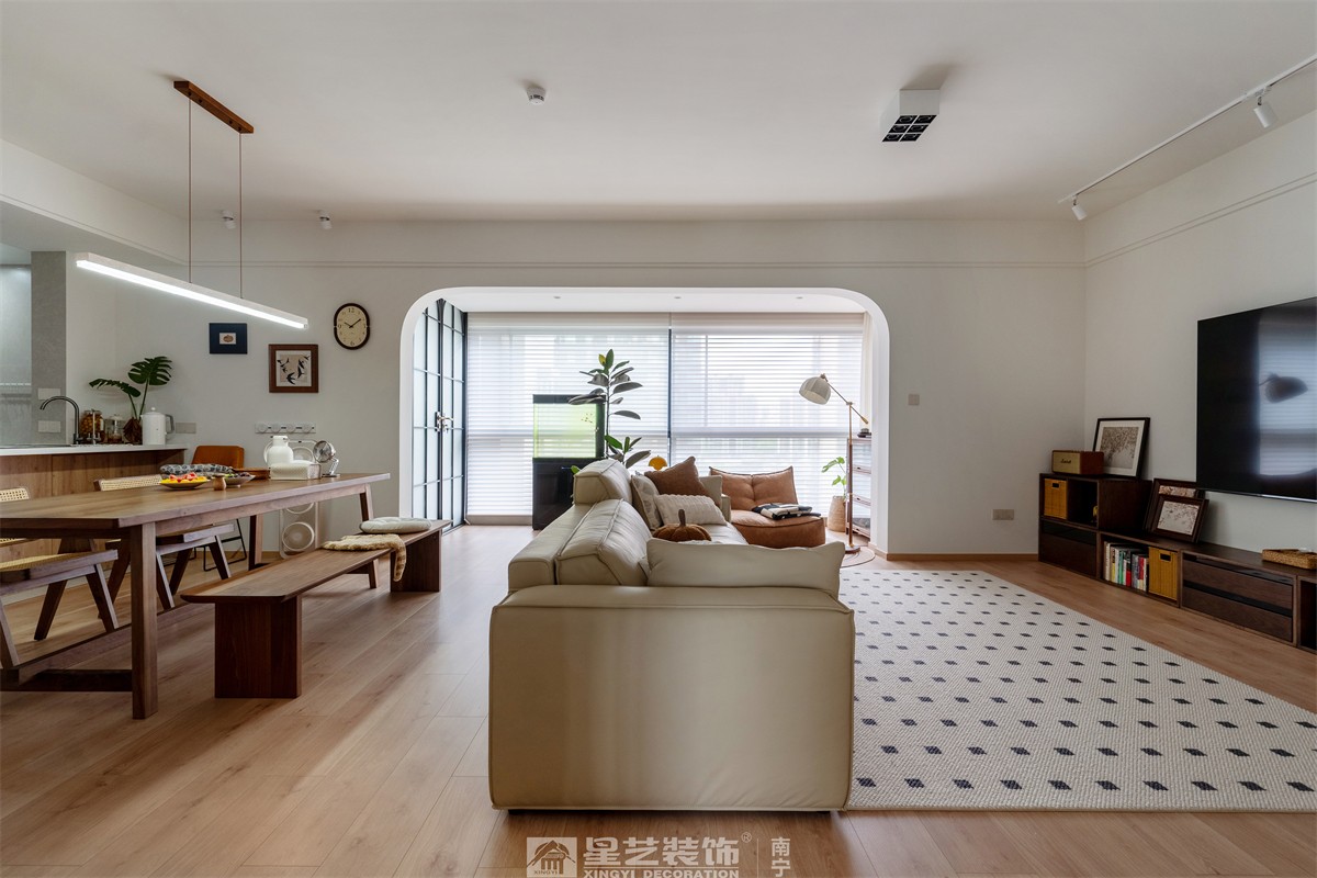 金科博翠山180平中古风装修客厅完工实景图