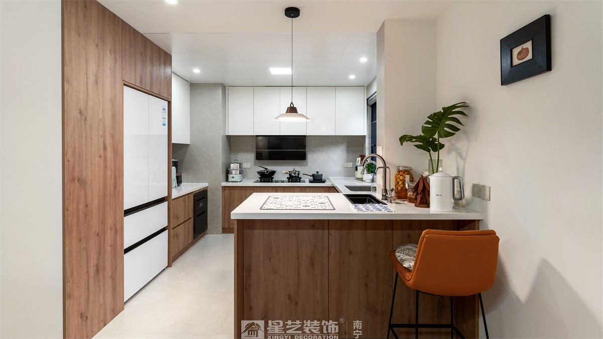 金科博翠山180平中古风装修厨房完工实景图