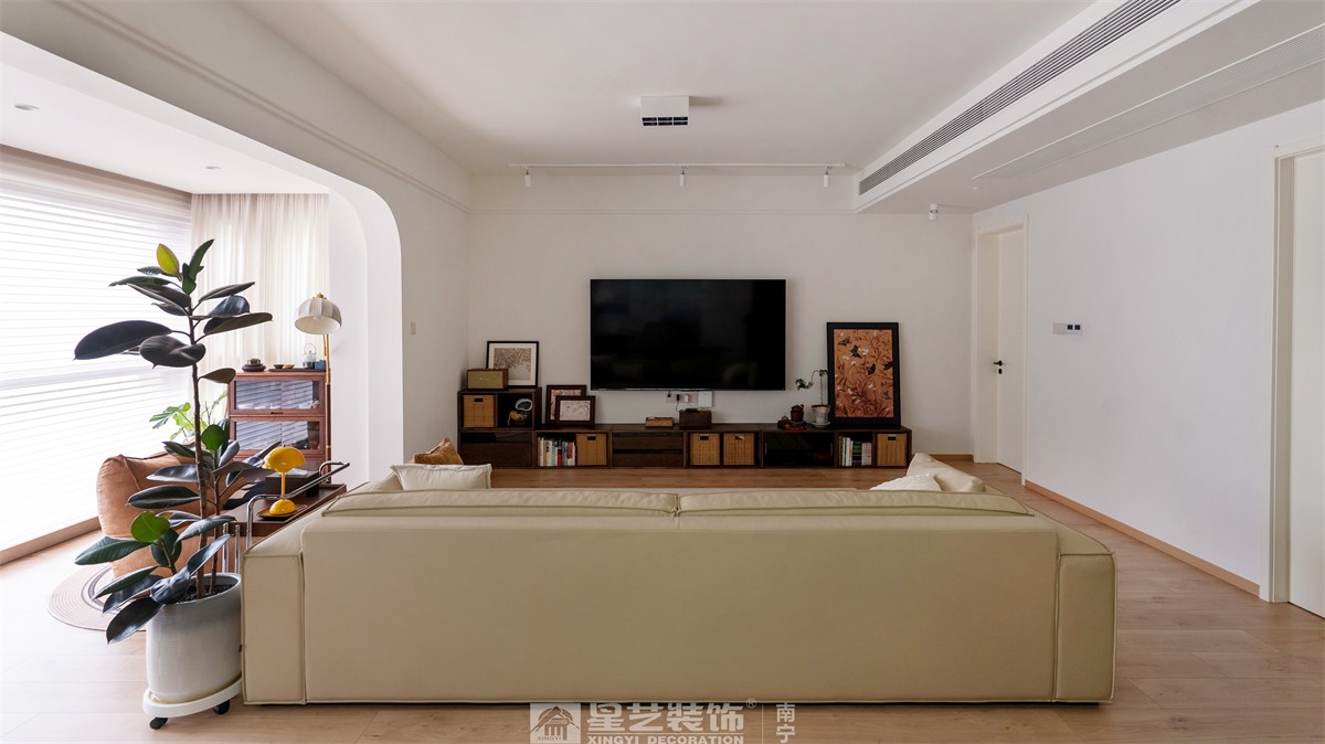 金科博翠山180平中古风装修客厅完工实景图