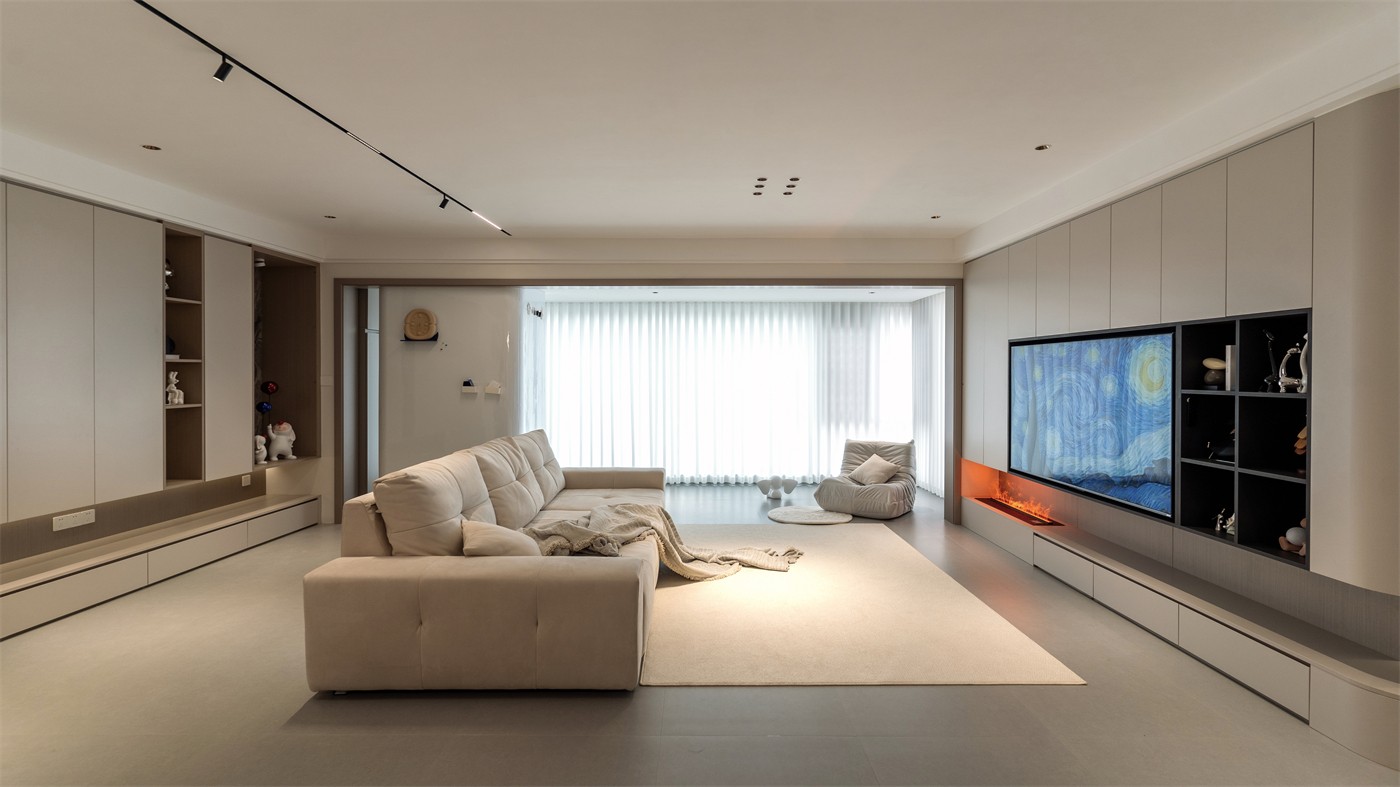 保利天悦台143平现代风格客厅装修实景图