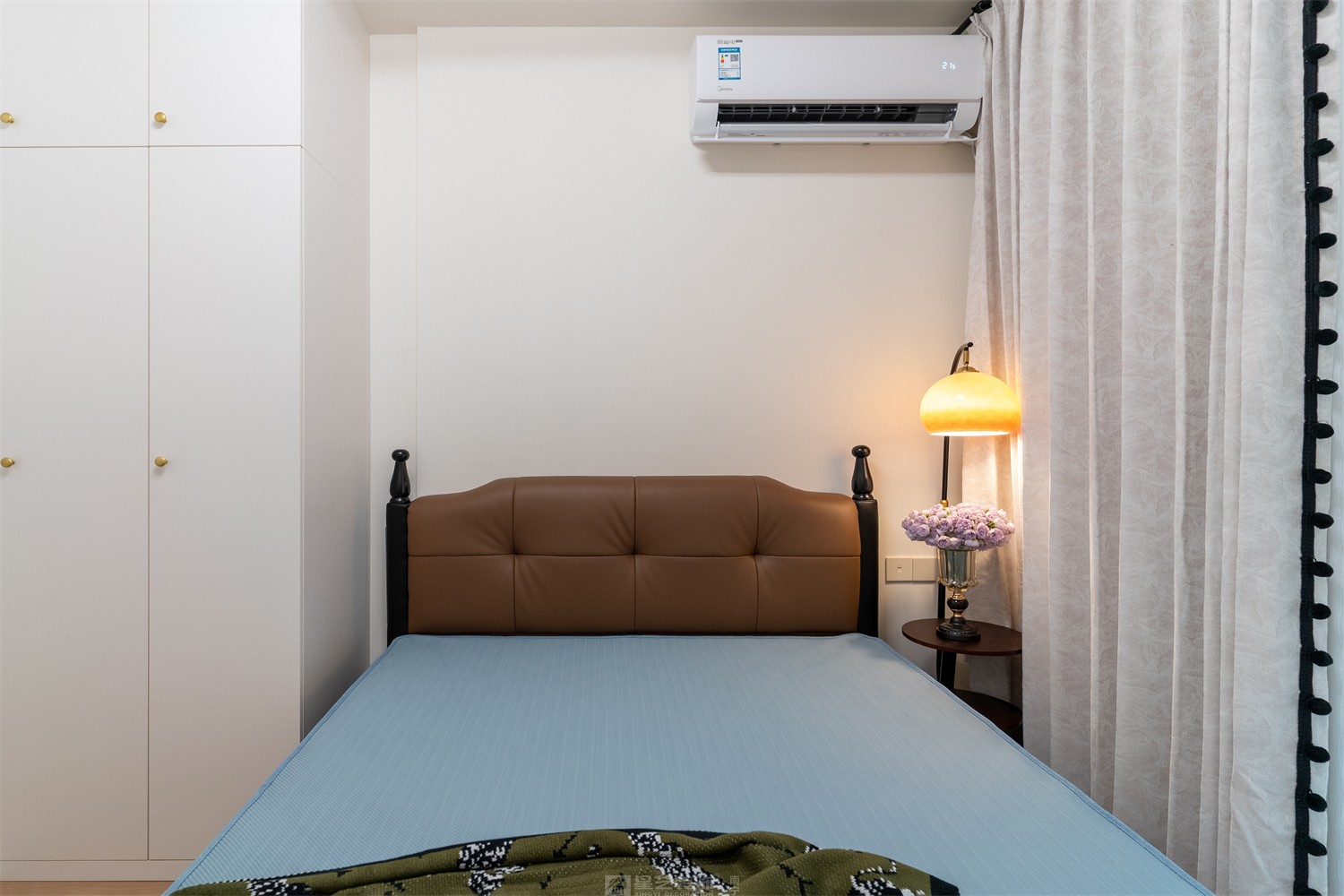 东方尊府118平中古风卧室装修完工实景图