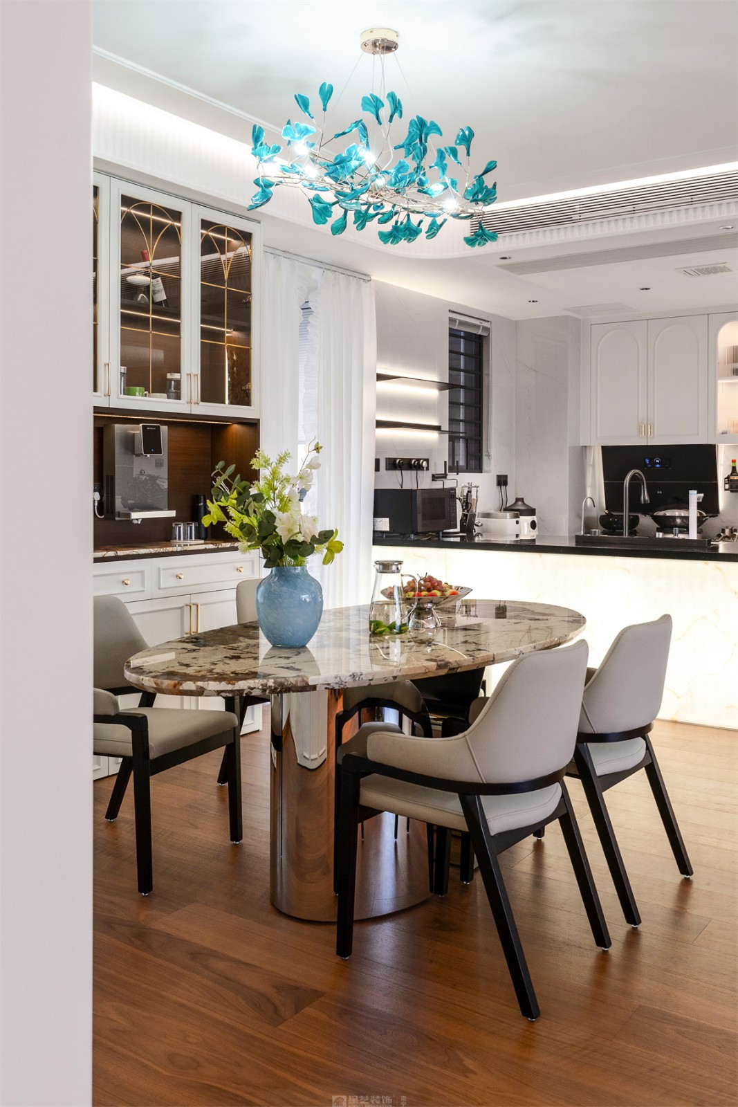 建发缦云143平法式风格餐厅装修实景图