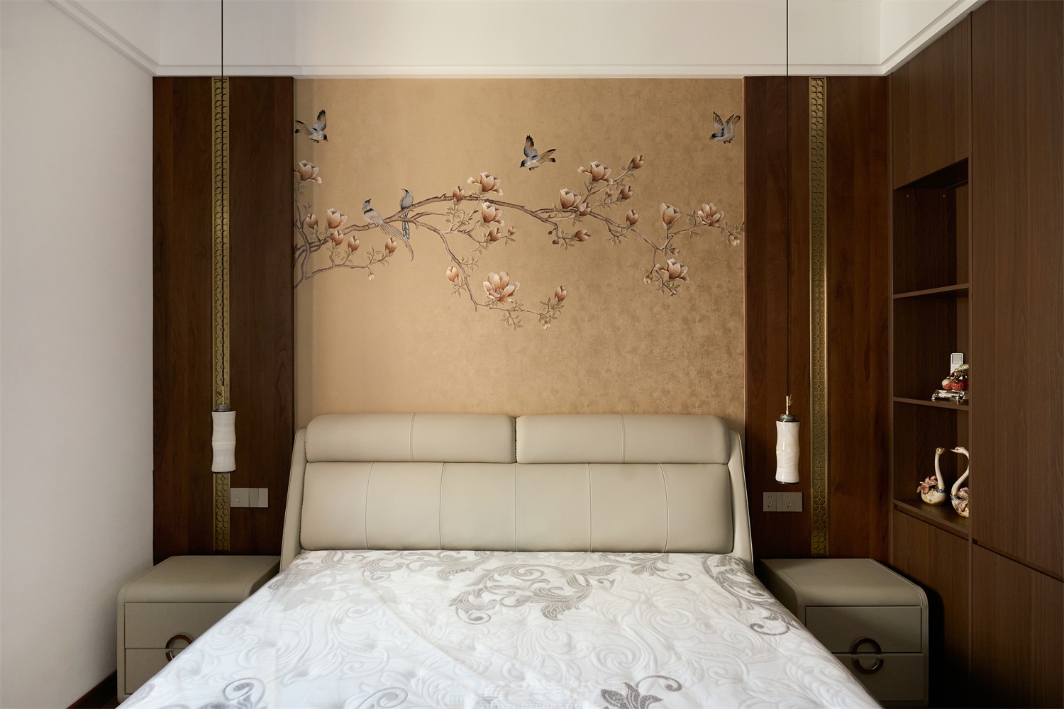 东方皇城260平简约中式卧室完工装修实景图