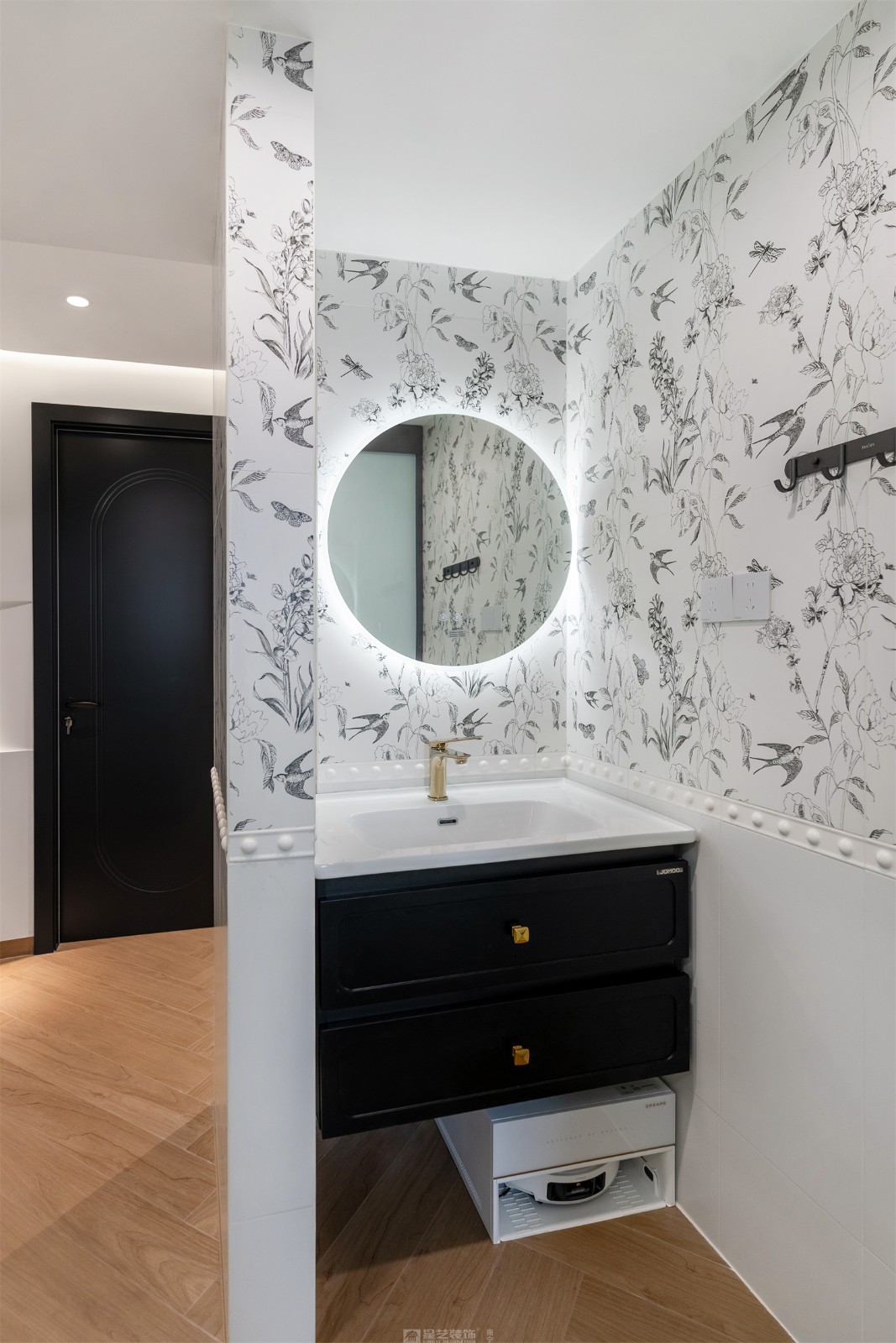 华润中山府113平法式中古卫生间装修完工实景图