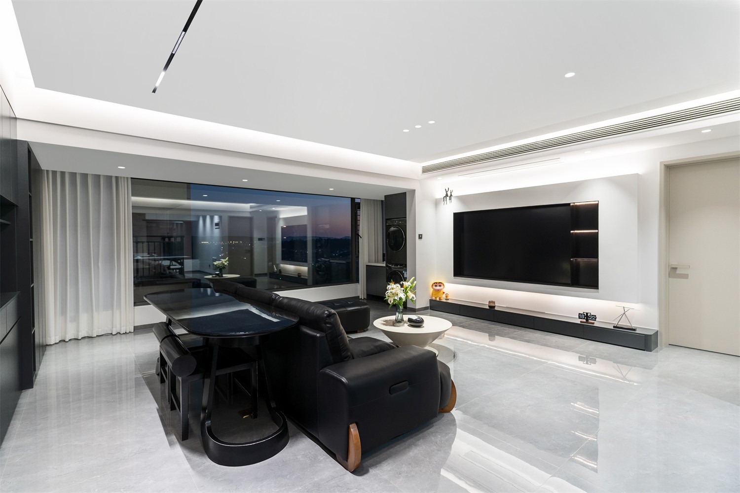 锦云湖光118平现代简约客厅装修实景图