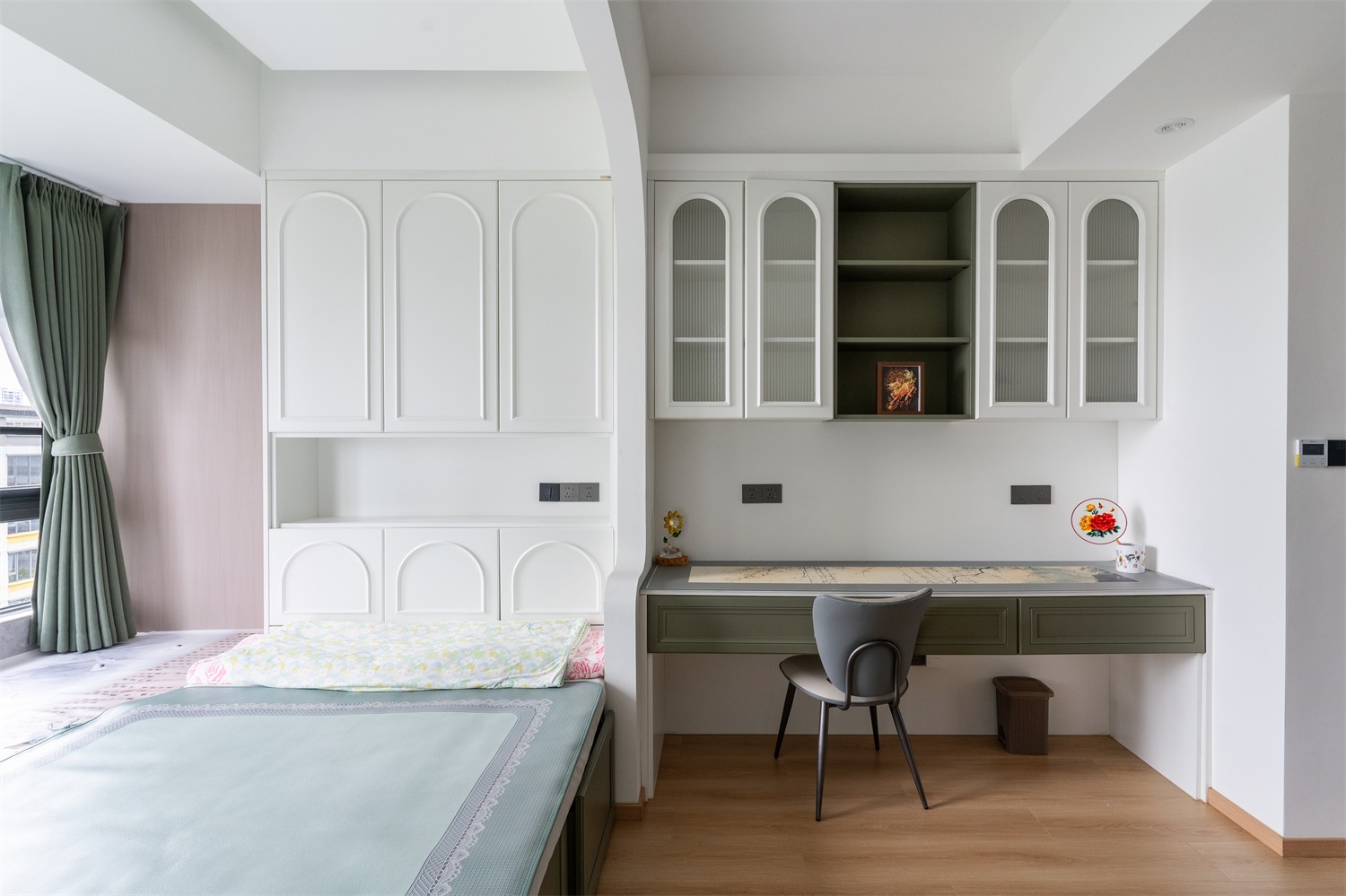 建发缦云210平新中式卧室装修完工实景图