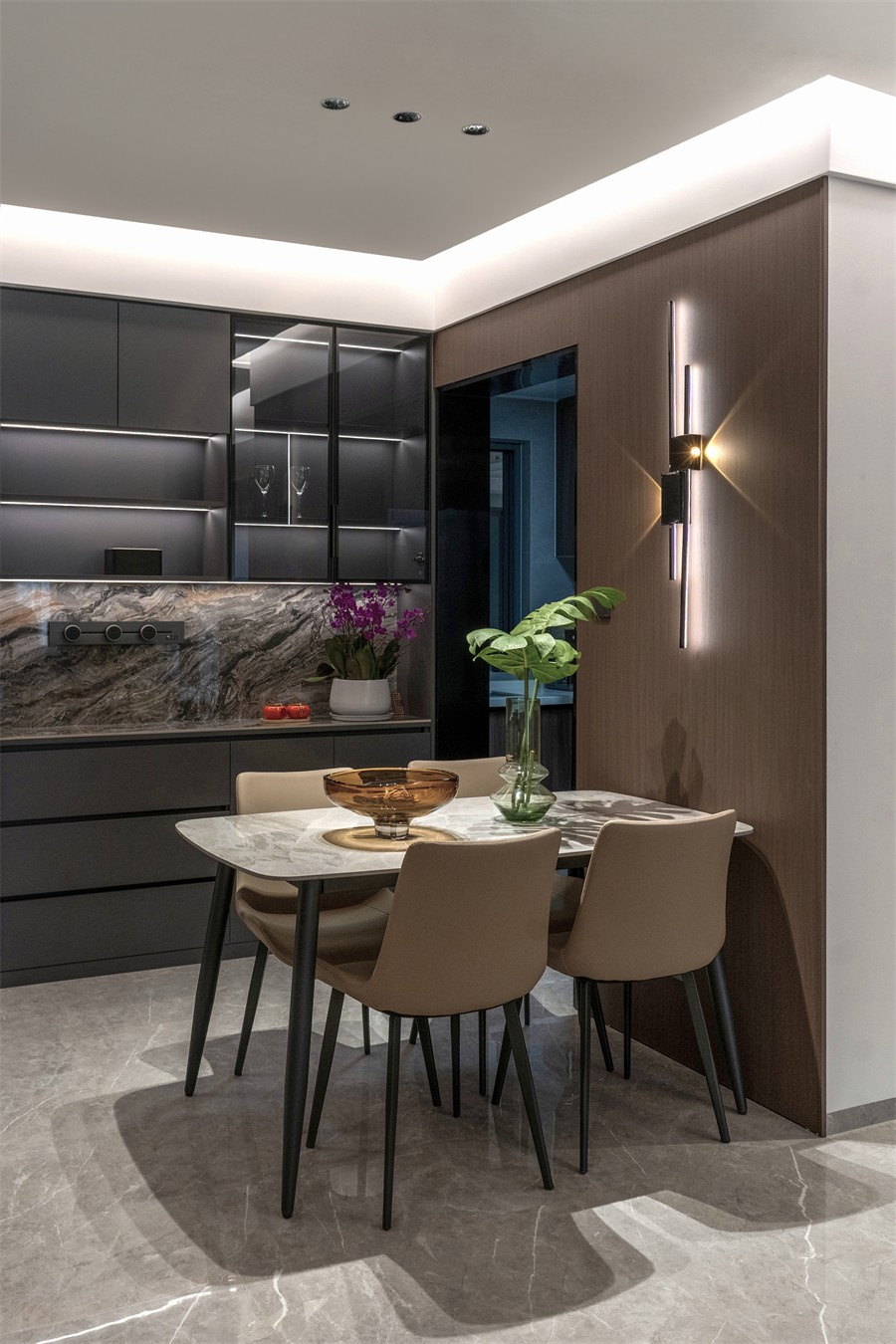 东方尊府117平现代风格餐厅装修完工实景图