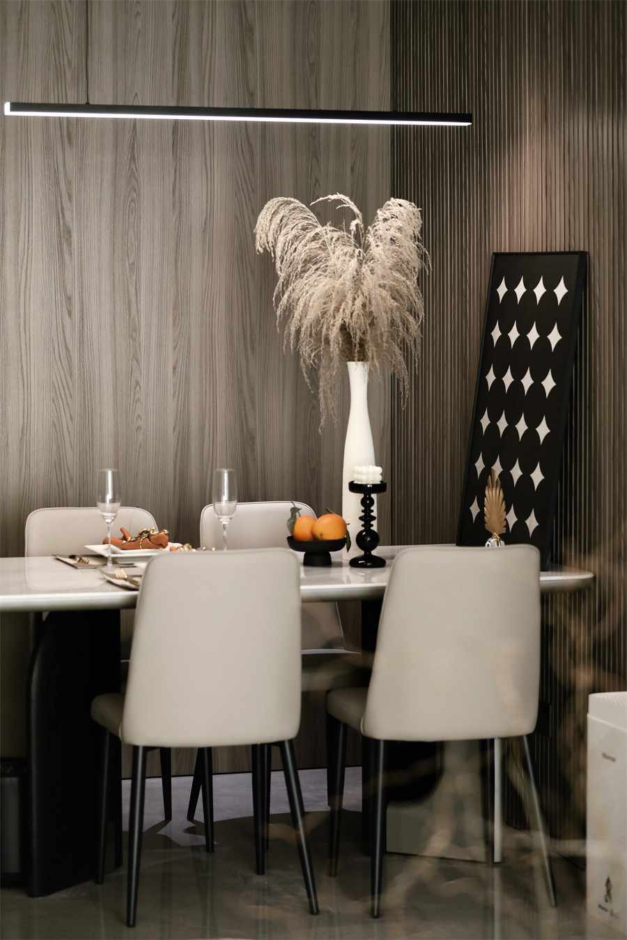 锦官府100平餐厅装修完工实景图